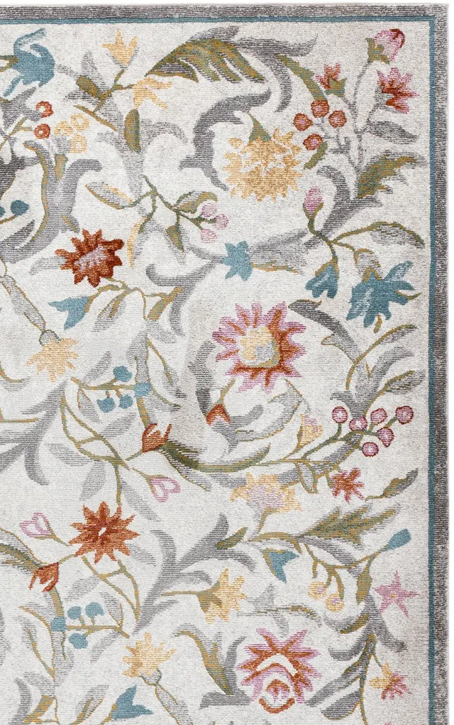 Safavieh Aria 5'-0" x 6'-7" Rug in Ivory / Grey