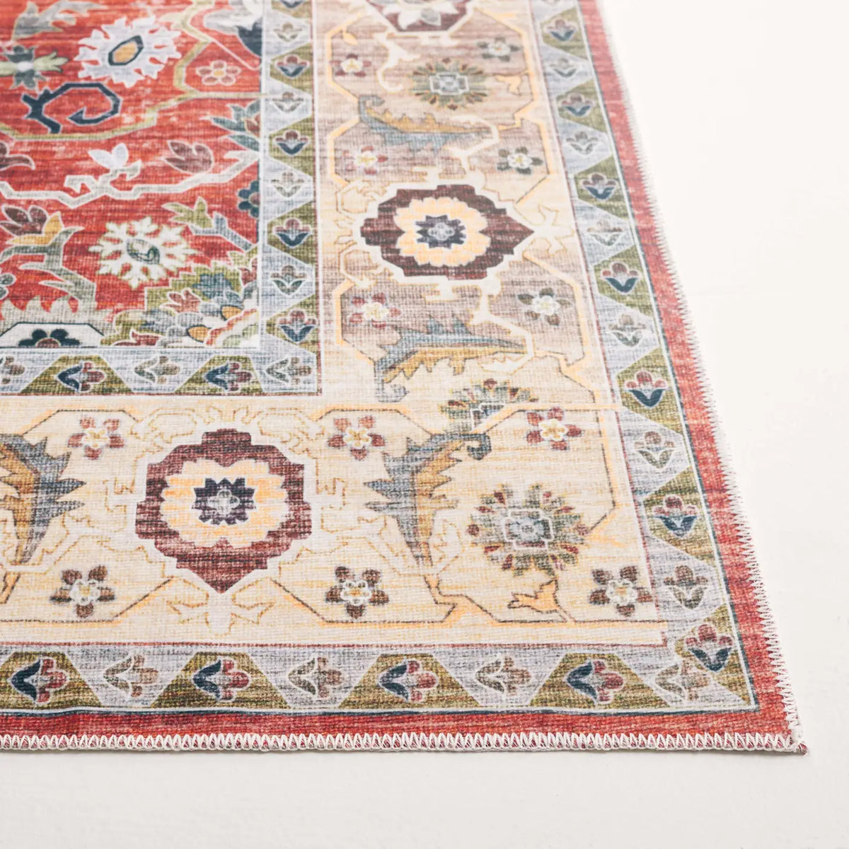 Safavieh Arizona 4'-0" x 6'-0" Rug in Rust / Beige