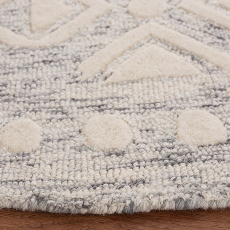 Safavieh Metro 6'-0" x 6'-0" Rug in Silver / Ivory