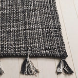 Safavieh Montauk 4'-0" x 6'-0" Rug in Black