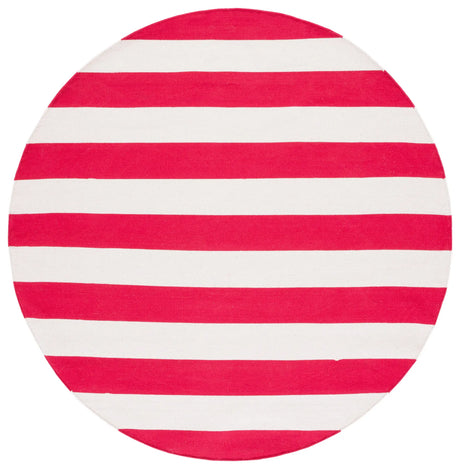 Safavieh Montauk 6'-0" x 6'-0" Rug in Red / Ivory