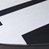 Safavieh Malibu 6'-0" x 6'-0" Rug in Black / Ivory