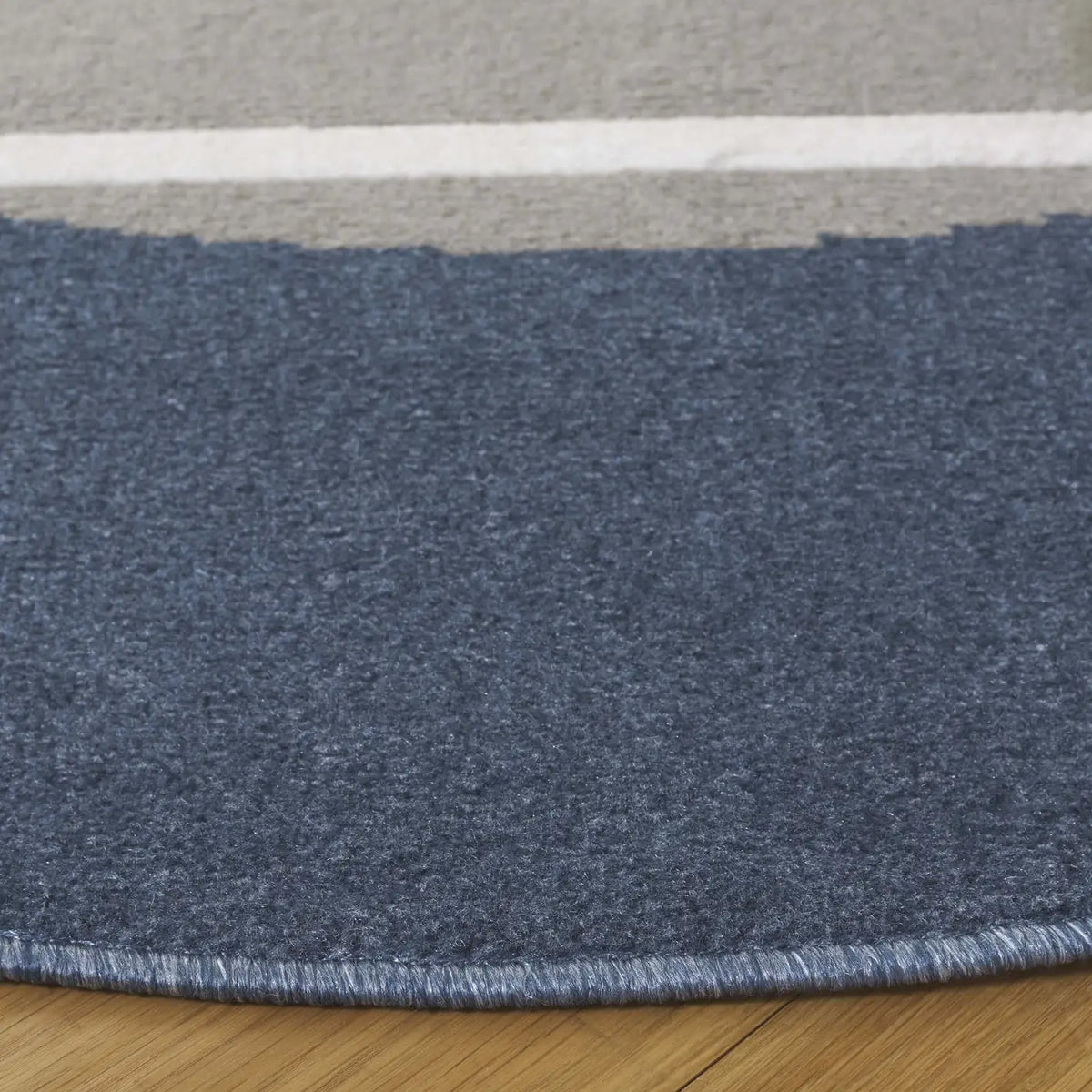 Safavieh Pyramid 6'-7" x 6'-7" Rug in Grey / Ivory Navy