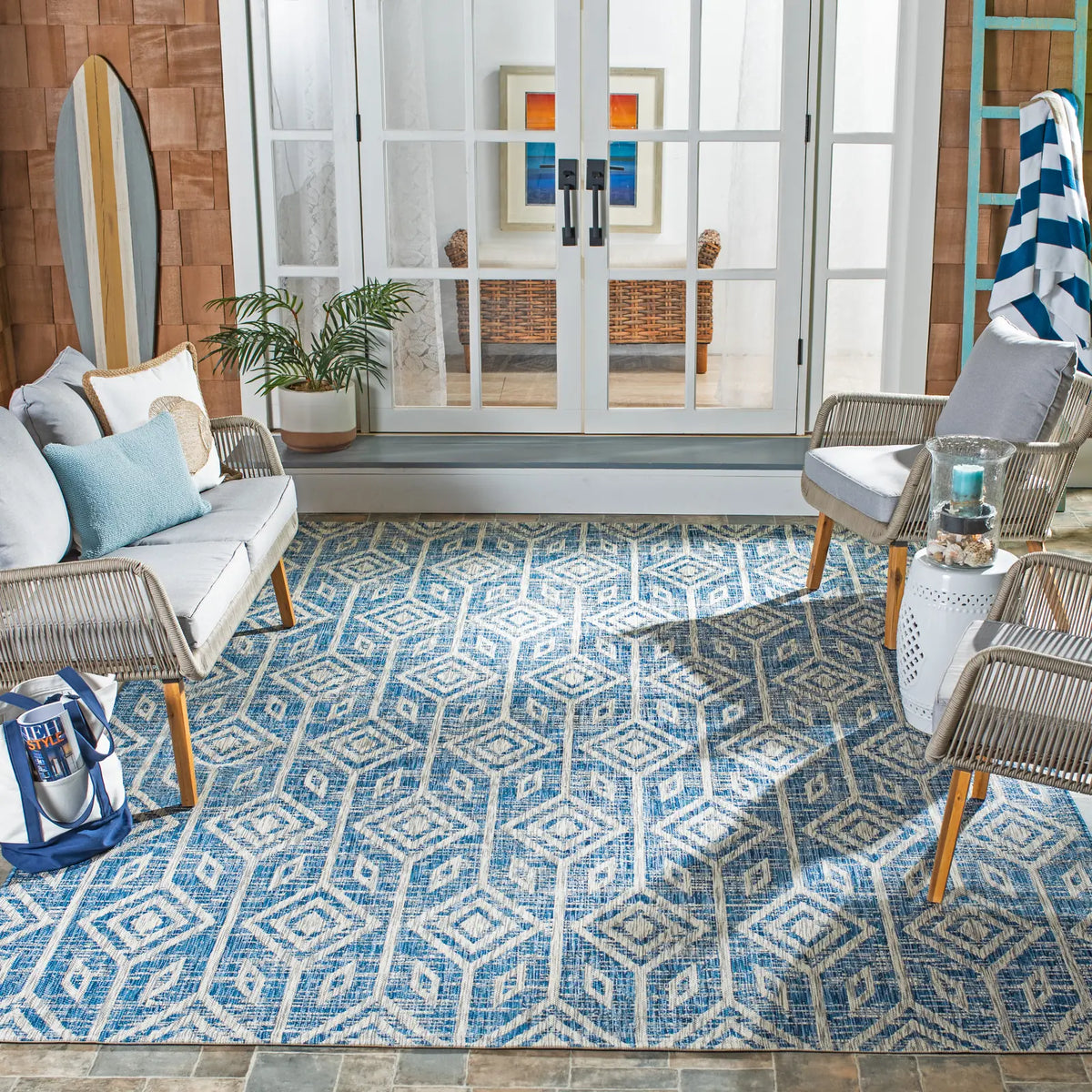 Safavieh Courtyard 6'-7" x 9'-6" Rug in Navy / Grey
