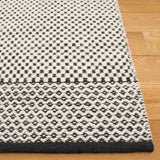 Safavieh Vermont 4'-0" x 6'-0" Rug in Black / Ivory