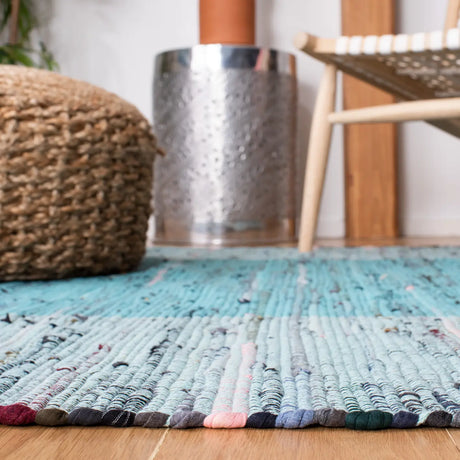 Safavieh Rag Rug 4'-0" x 6'-0" Rug in Light Blue / Grey