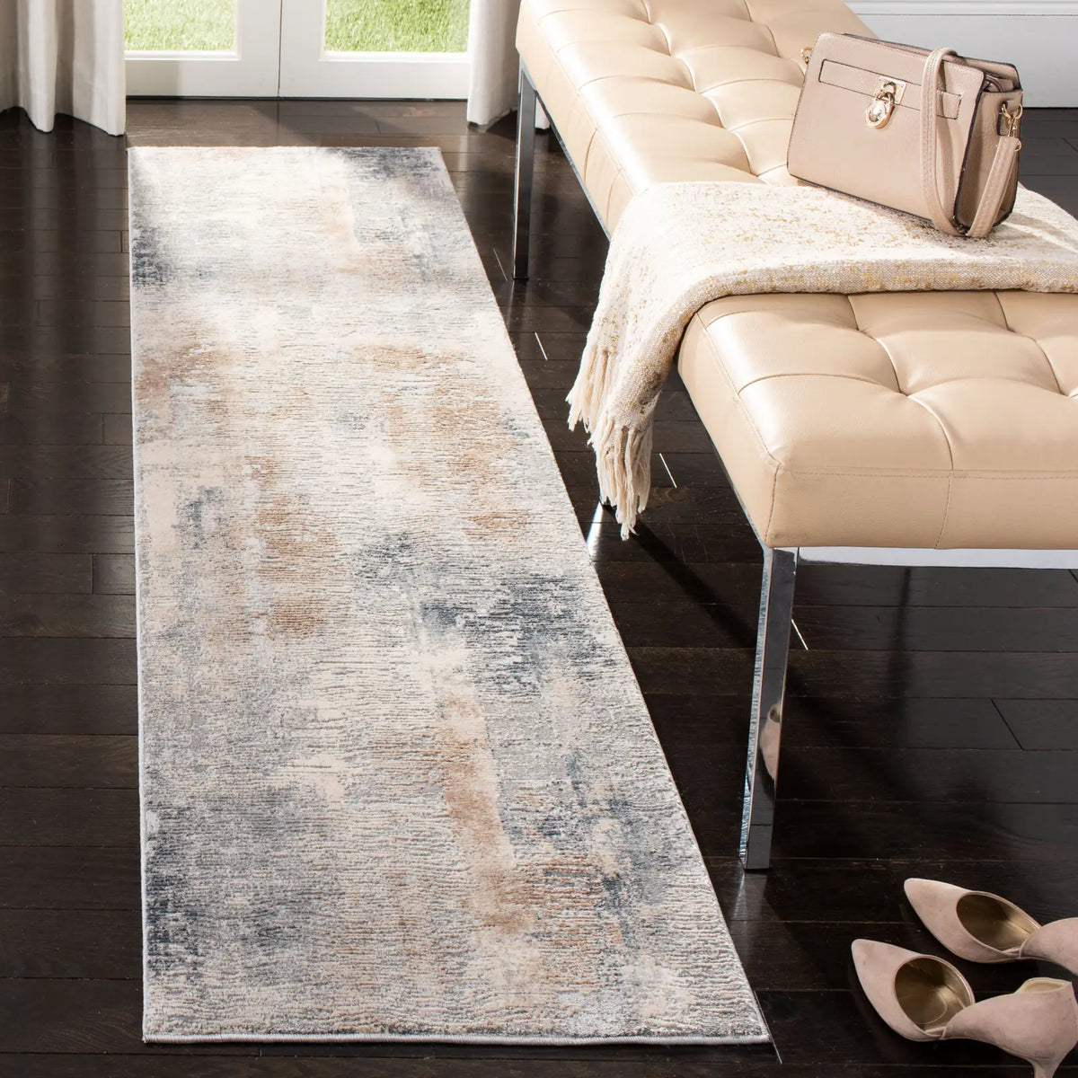 Safavieh Invista 2'-0" x 8'-0" Rug in Cream / Grey