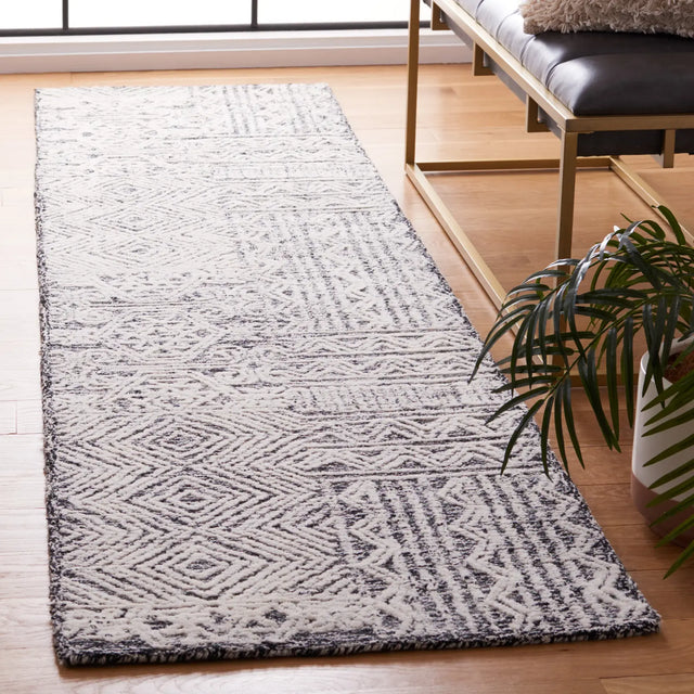 Safavieh Abstract 2'-3" x 9'-0" Rug in Black / Ivory