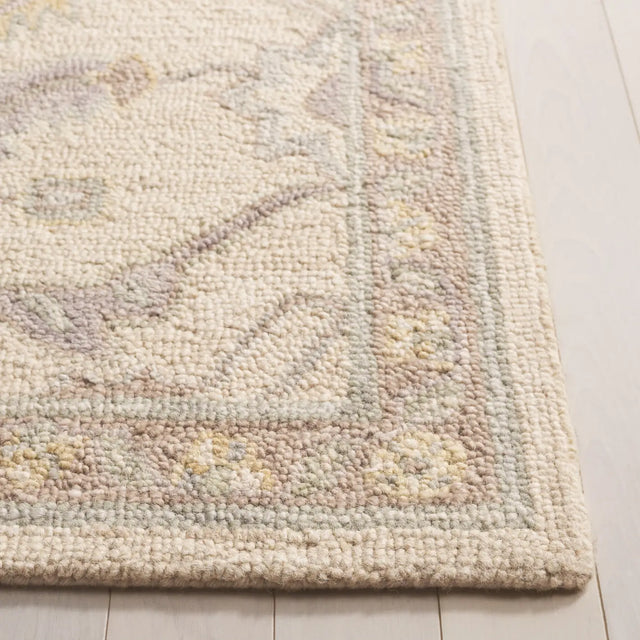 Safavieh Blossom 4'-0" x 6'-0" Rug in Beige / Purple