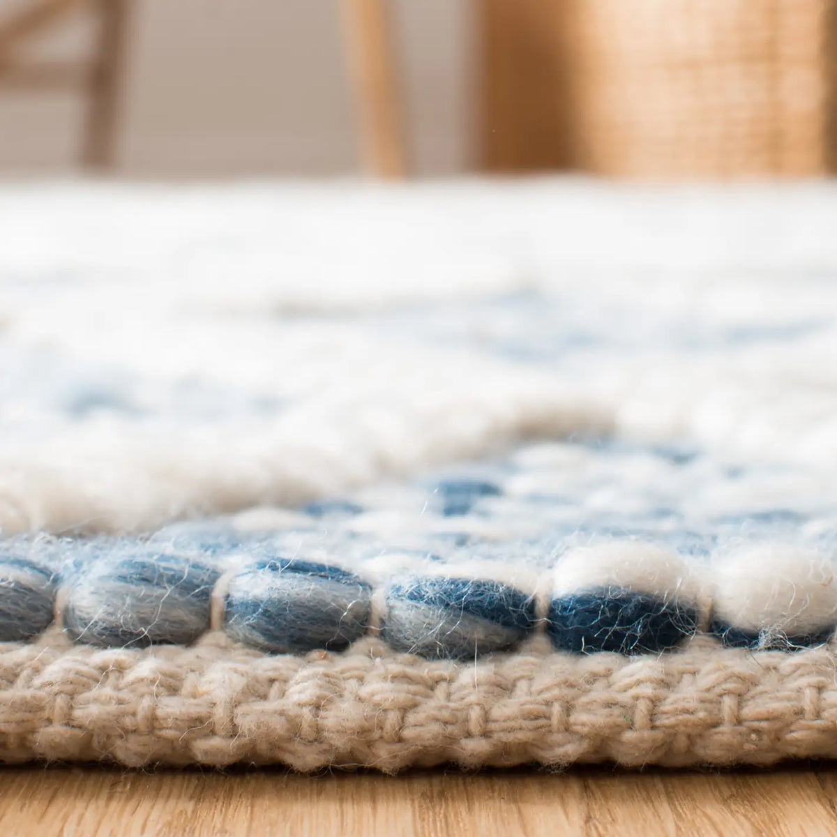Safavieh Natura 5'-0" x 8'-0" Rug in Ivory / Blue