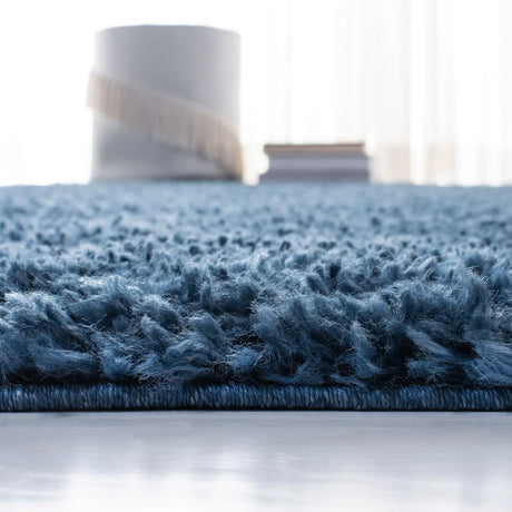 Safavieh August Shag 5'-3" x 7'-6" Rug in Navy