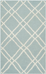 Safavieh Dhurries 2'-6" x 4'-0" Rug in Light Blue / Ivory
