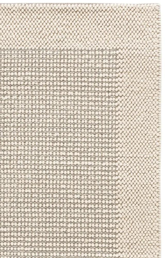 Safavieh Natura 5'-0" x 8'-0" Rug in Ivory / Silver
