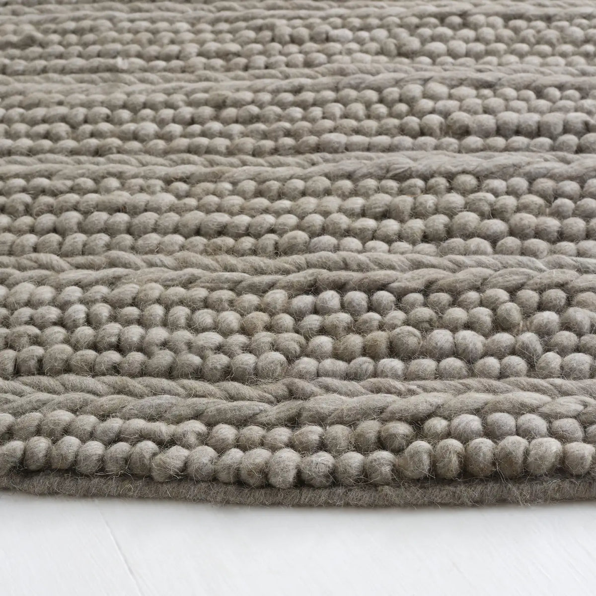 Safavieh Natura 6'-0" x 6'-0" Rug in Grey