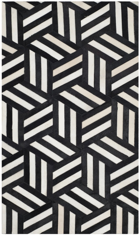 Safavieh Studio Leather 3'-0" x 5'-0" Rug in Ivory / Black