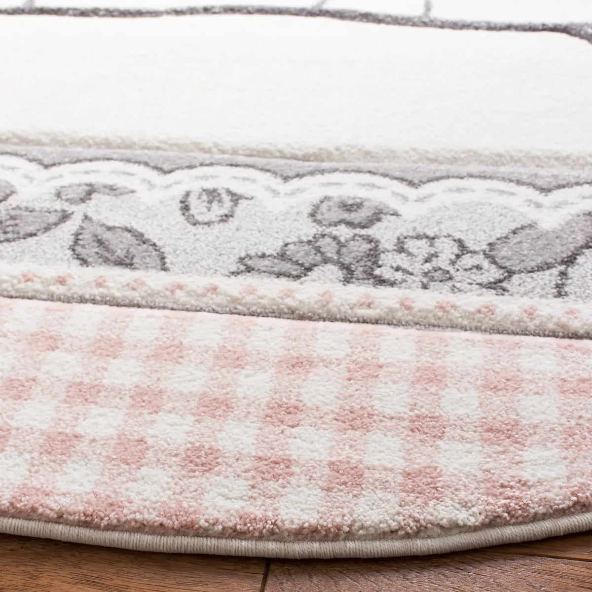 Safavieh Carousel Kids 100 5'-3" x 5'-3" Rug in Pink / Ivory