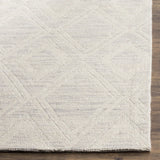 Safavieh Marbella 5'-0" x 8'-0" Rug in Silver / Ivory