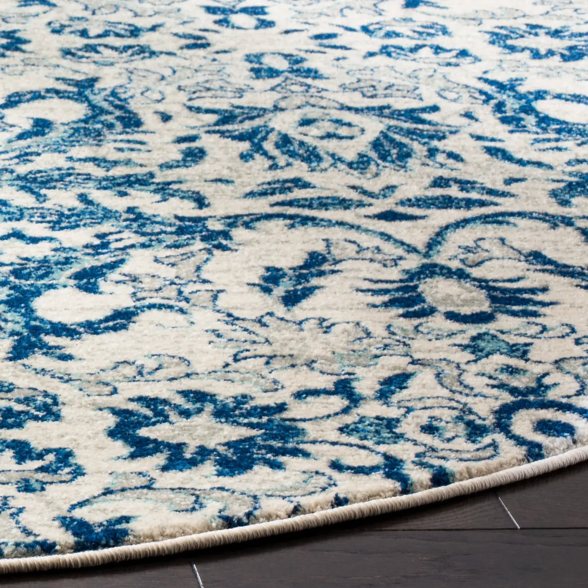 Safavieh Evoke 6'-7" x 6'-7" Rug in Ivory / Blue