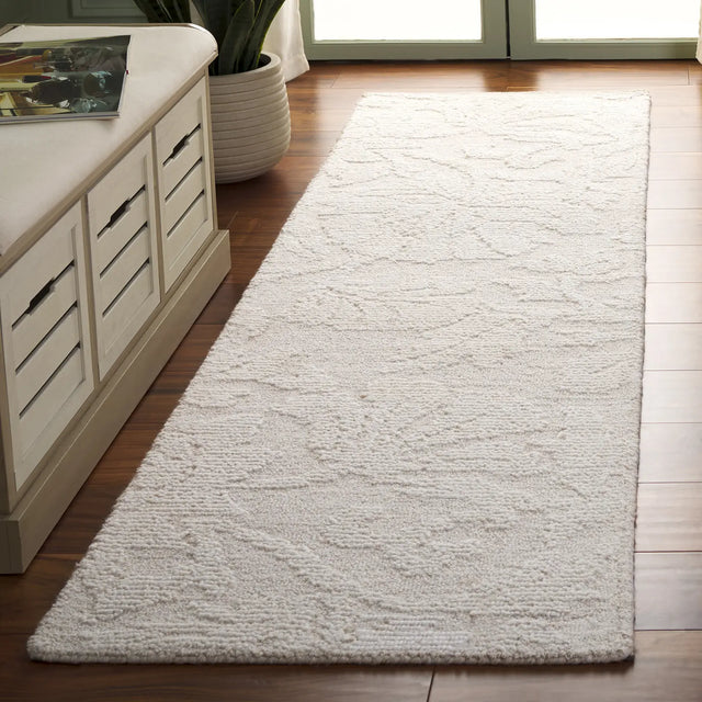 Safavieh Jardin 2'-3" x 8'-0" Rug in Ivory
