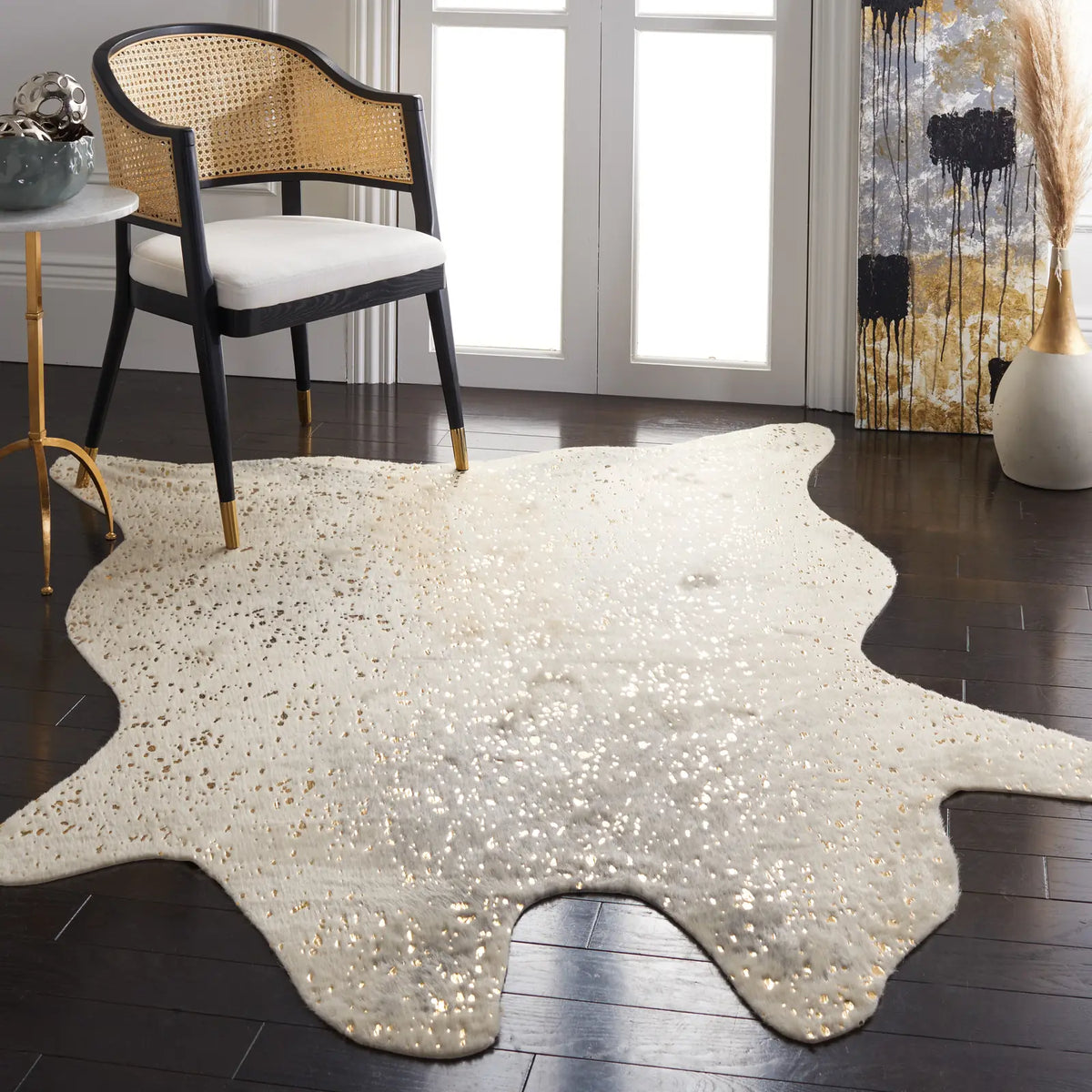 Safavieh Faux Cowhide 5'-0" x 6'-5" Rug in Grey / Beige