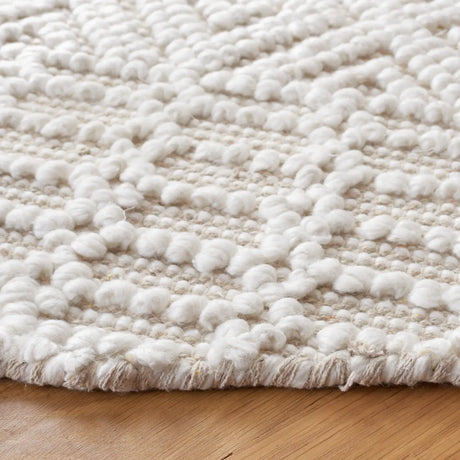 Safavieh Casablanca 6'-0" x 6'-0" Rug in Ivory