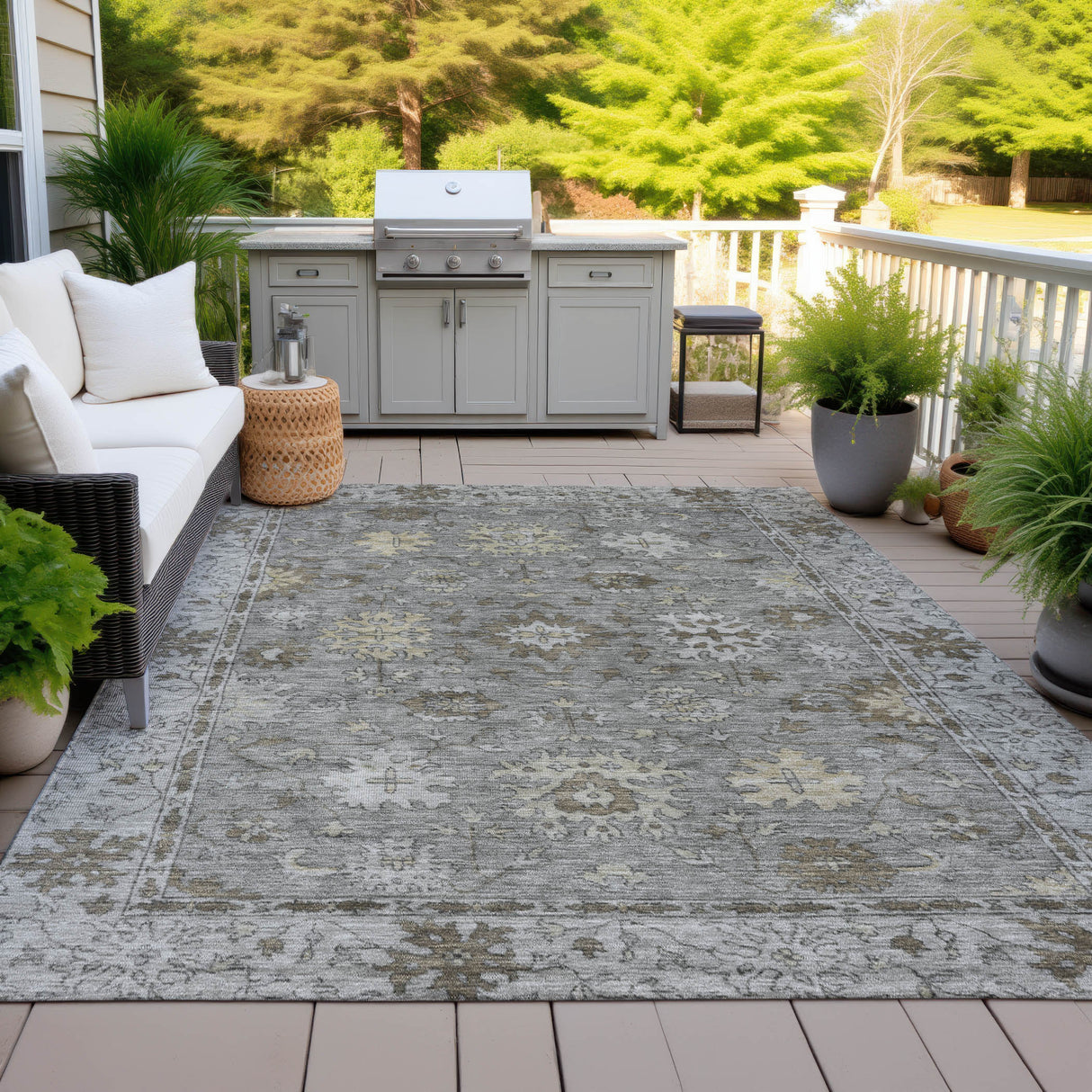 Addison Chantille ACN2051 Global Machine Made Traditional Pewter Rug