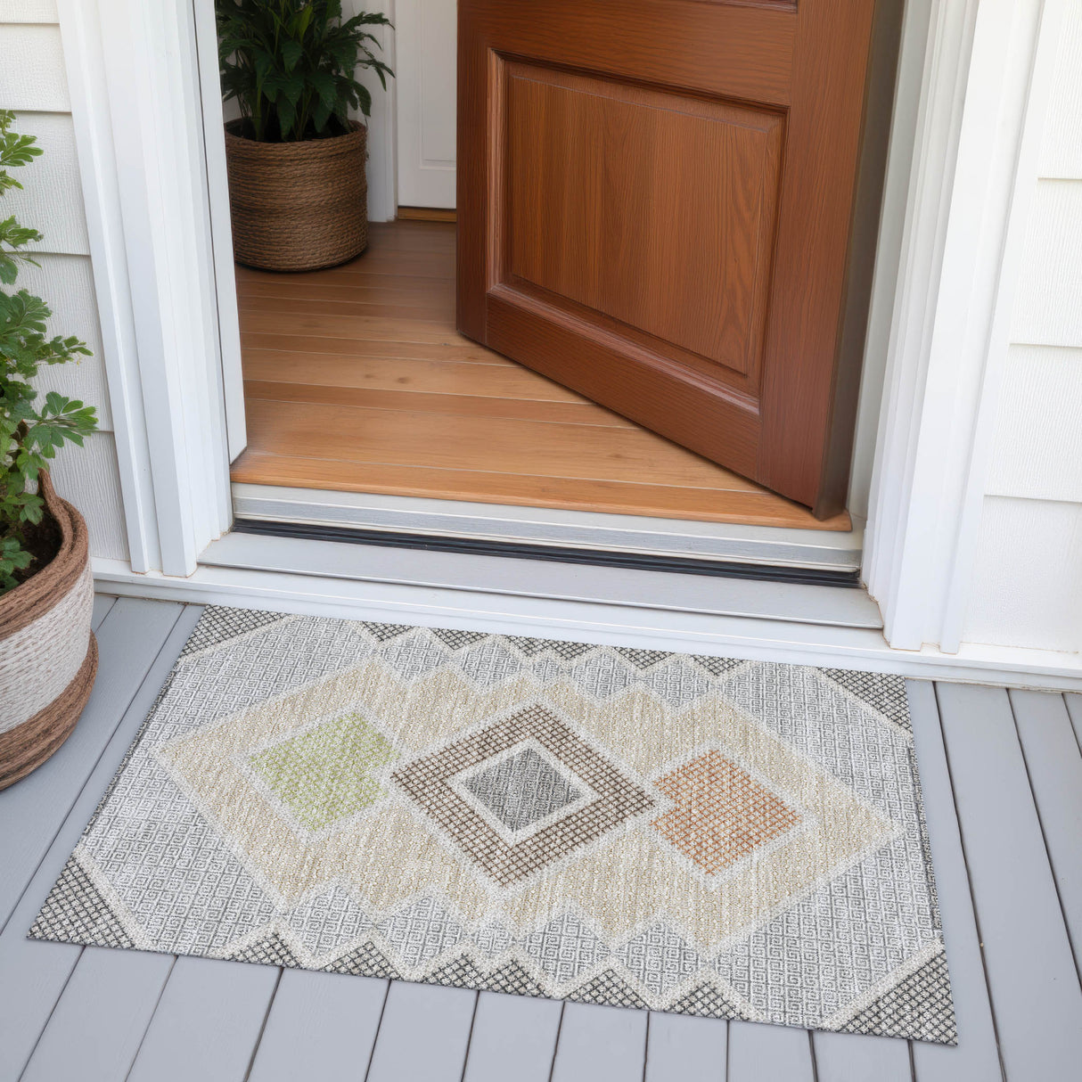 Addison Chantille ACN2111 Geometric Machine Made Transitional Pewter Rug