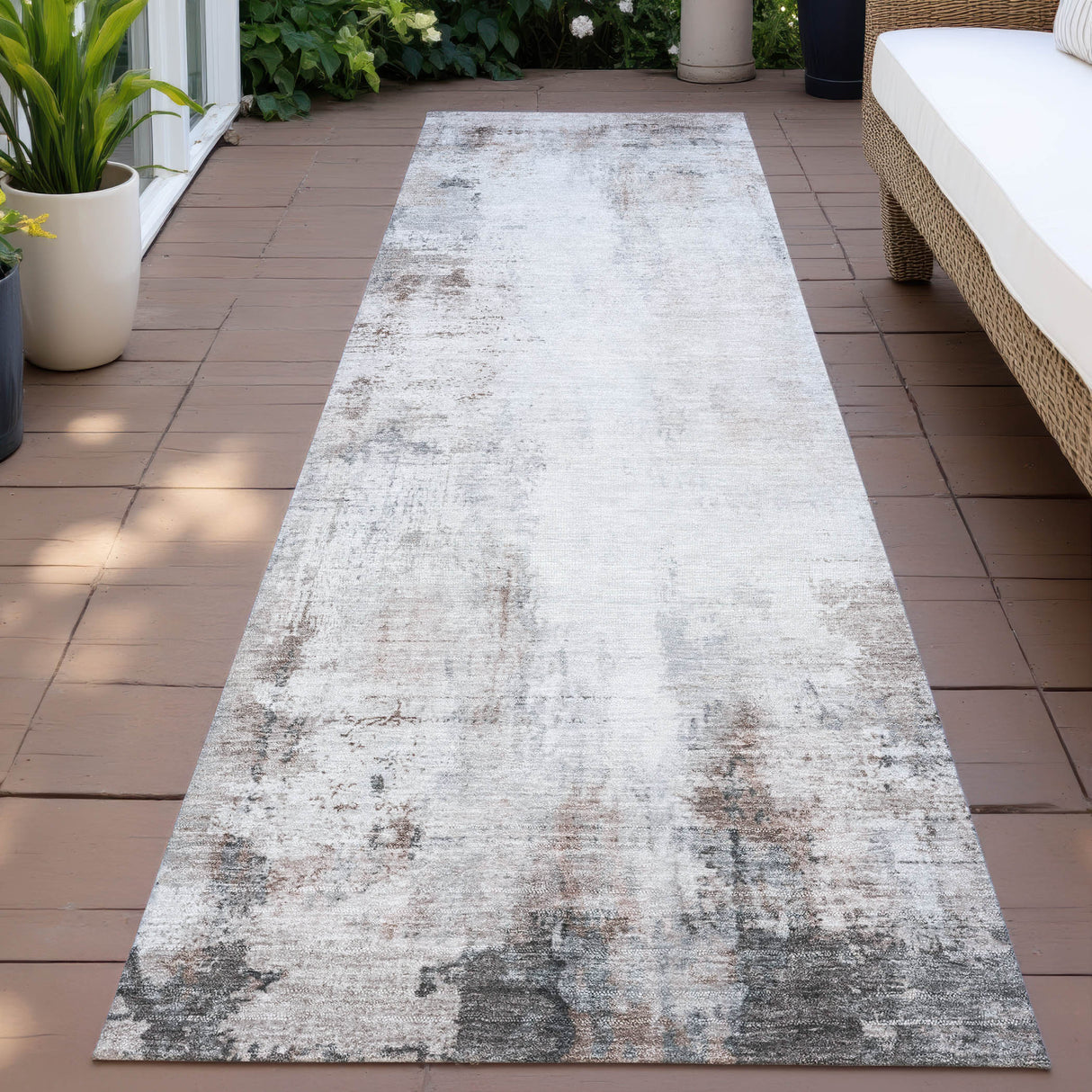 Addison Chantille ACN2171 Modern Machine Made Transitional Taupe Rug