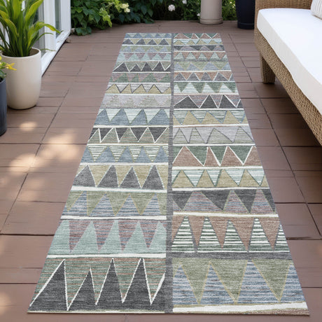 Addison Chantille ACN2205 Geometric Machine Made Transitional Gray Rug
