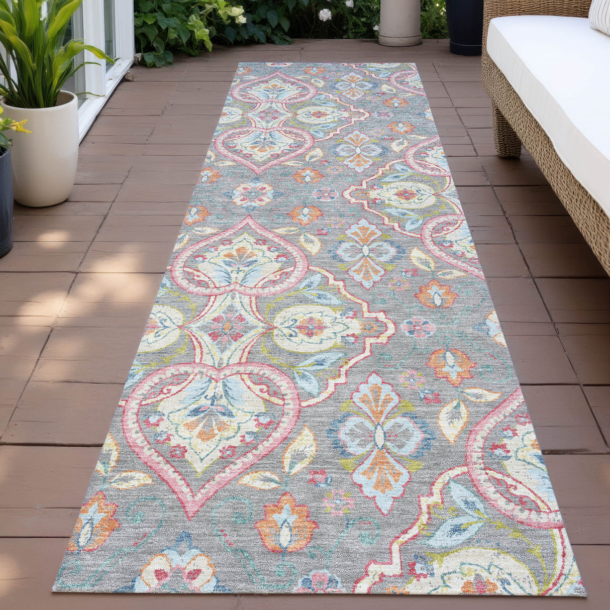 Addison Chantille ACN2207 Bohemian Machine Made Transitional Gray Rug