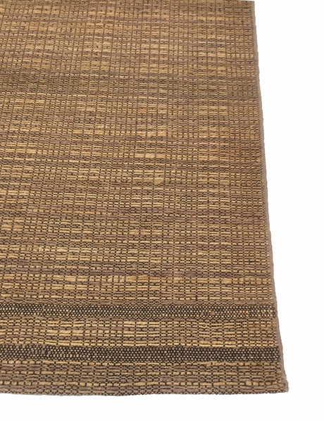 Chandra Agnes Agn-52100 Natural / Black Rug - corner detail