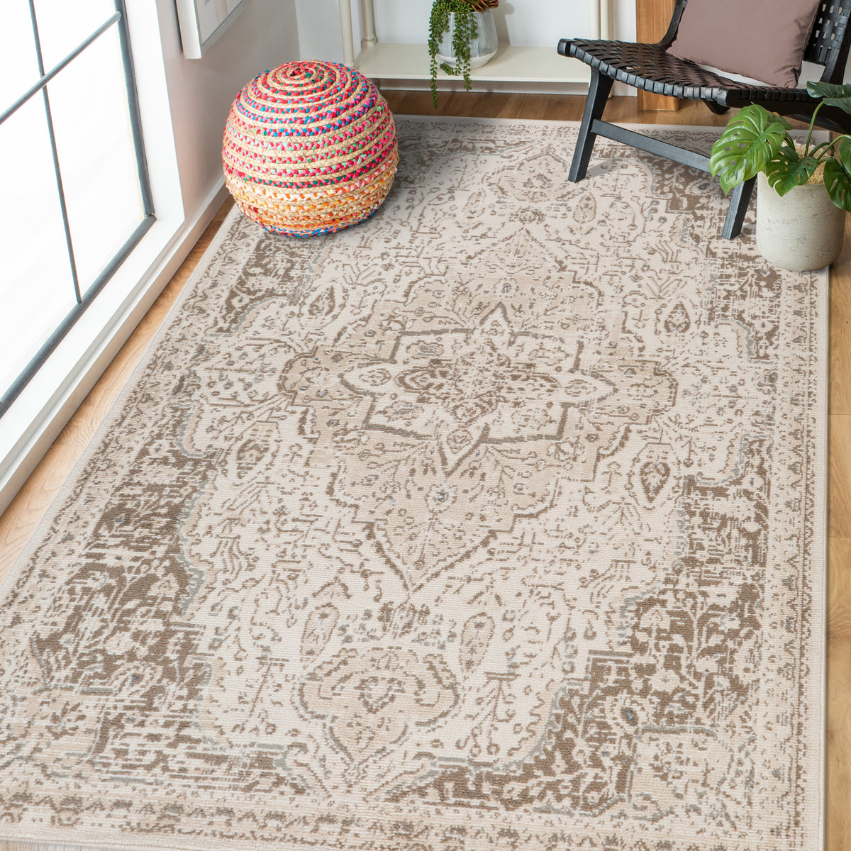 Amer Alpine Traditional Medallion Power-Loom Light Cream Area Rug
