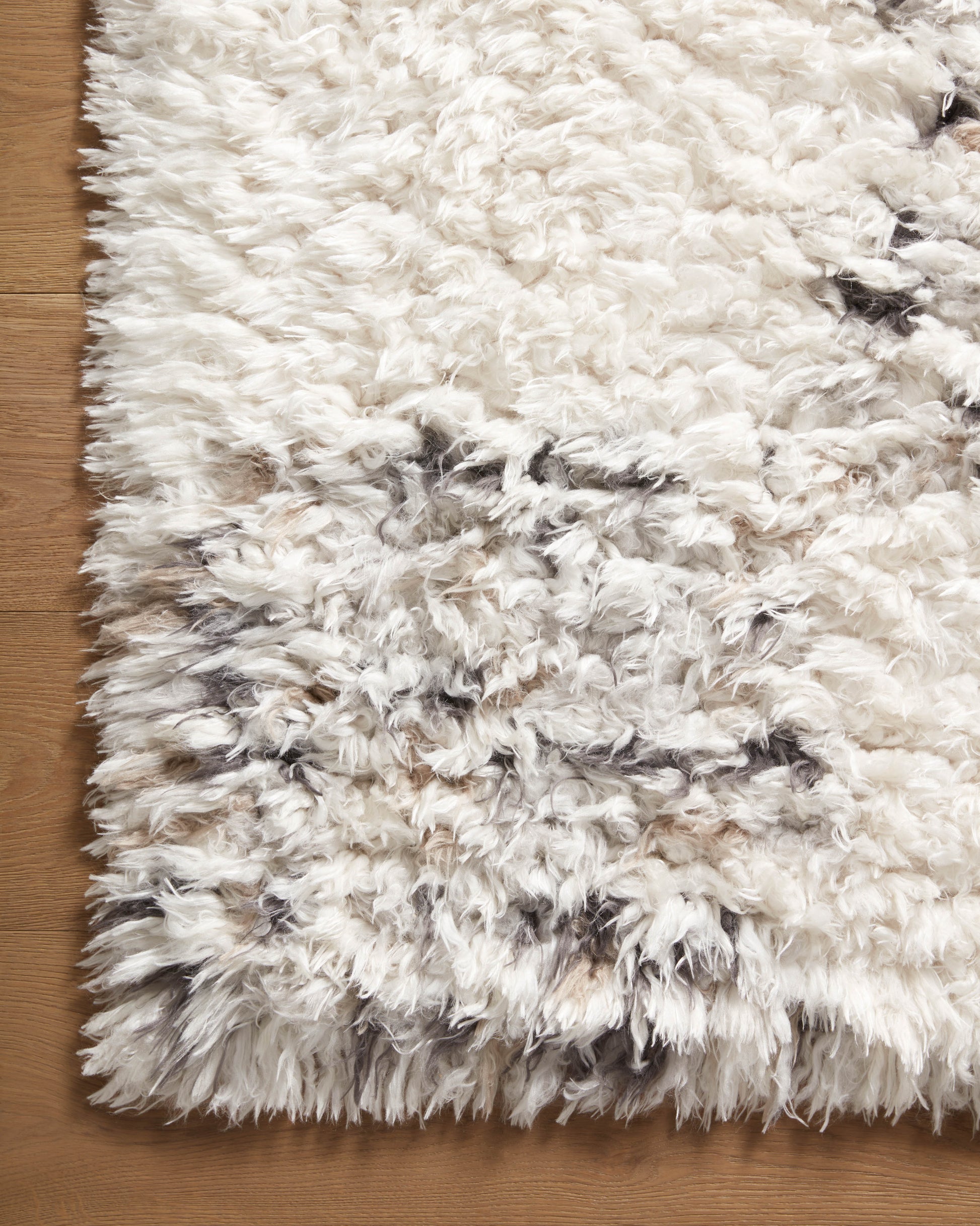 Angela Rose x Loloi Amira Ami-01 Ivory/Granite Area Rug