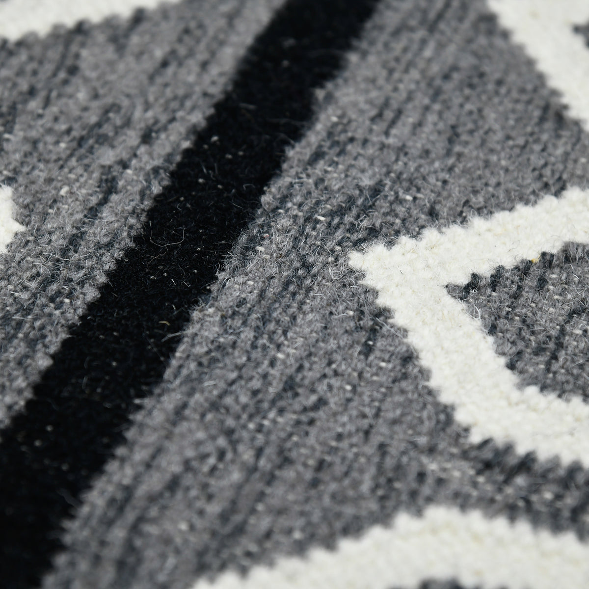 Amer Artifacts ARI-1 Gray area rug - close-up view