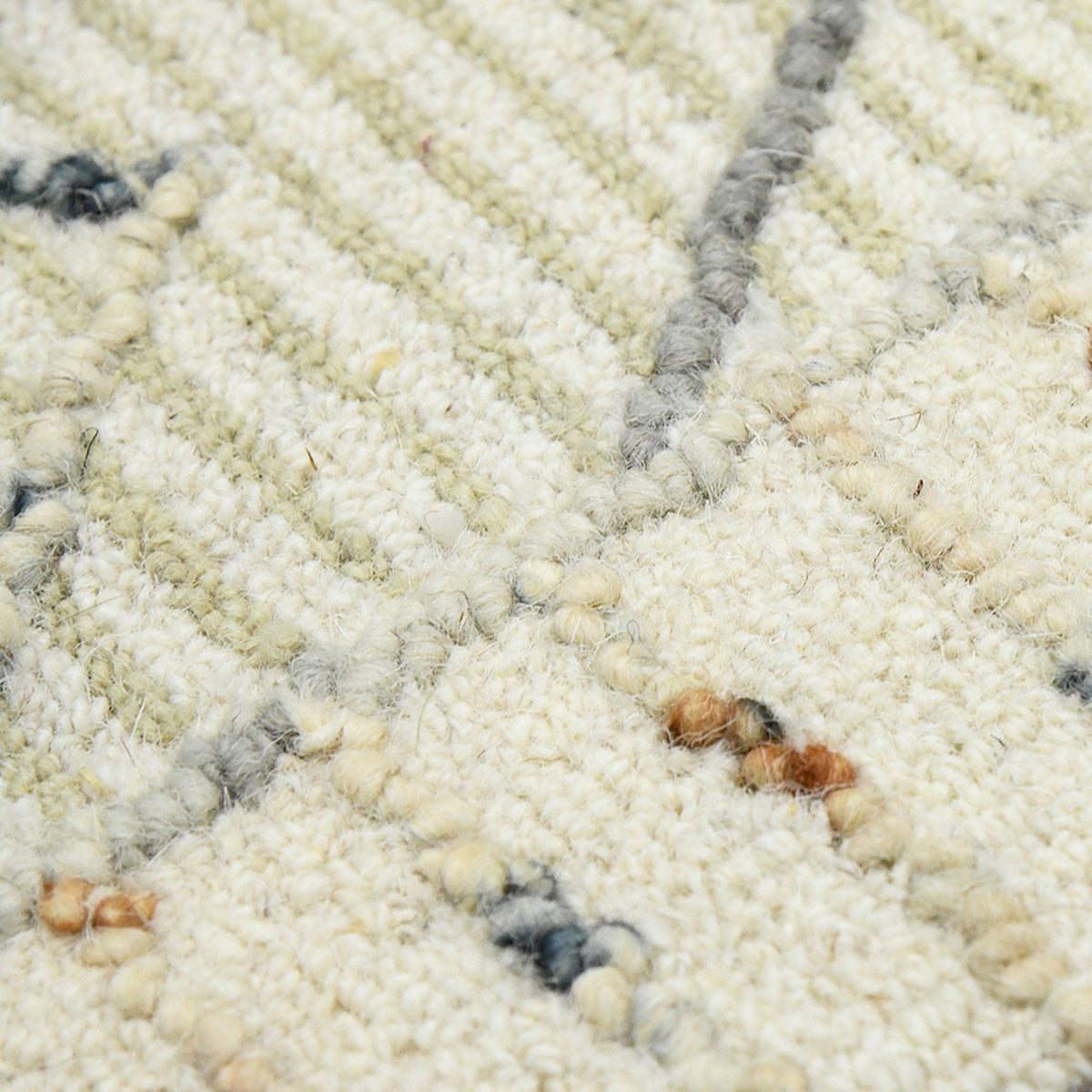 Amer Berlin BER-3 Ivory area rug - close-up view