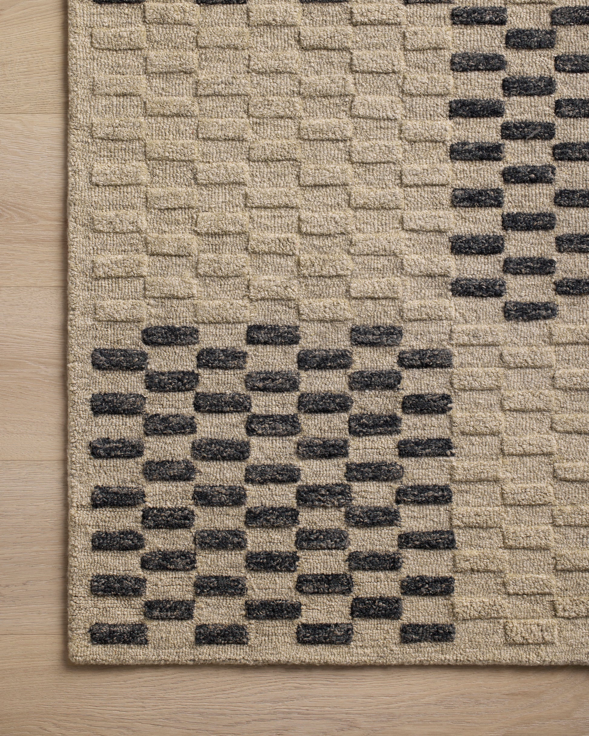 Chris Loves Julia x Loloi Bradley Brl-01 Beige/Midnight Area Rug