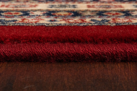 Dynamic Rugs Brilliant 72240 Red Rugs - pile detail