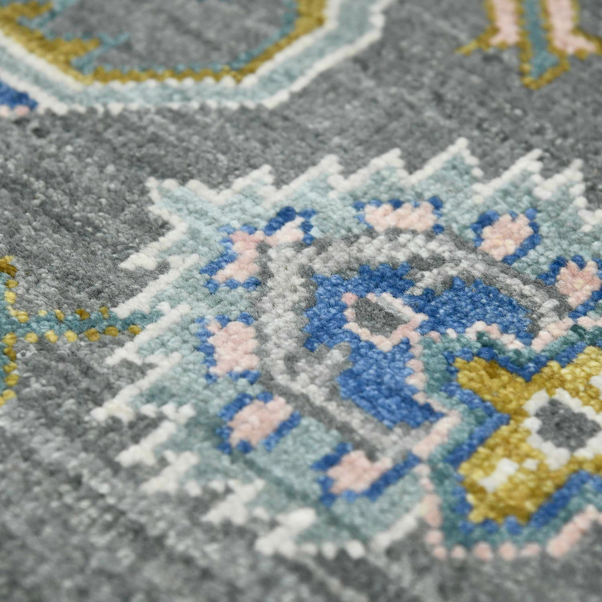 Amer Bristol BRS-19 Gray / Multi area rug - close-up view