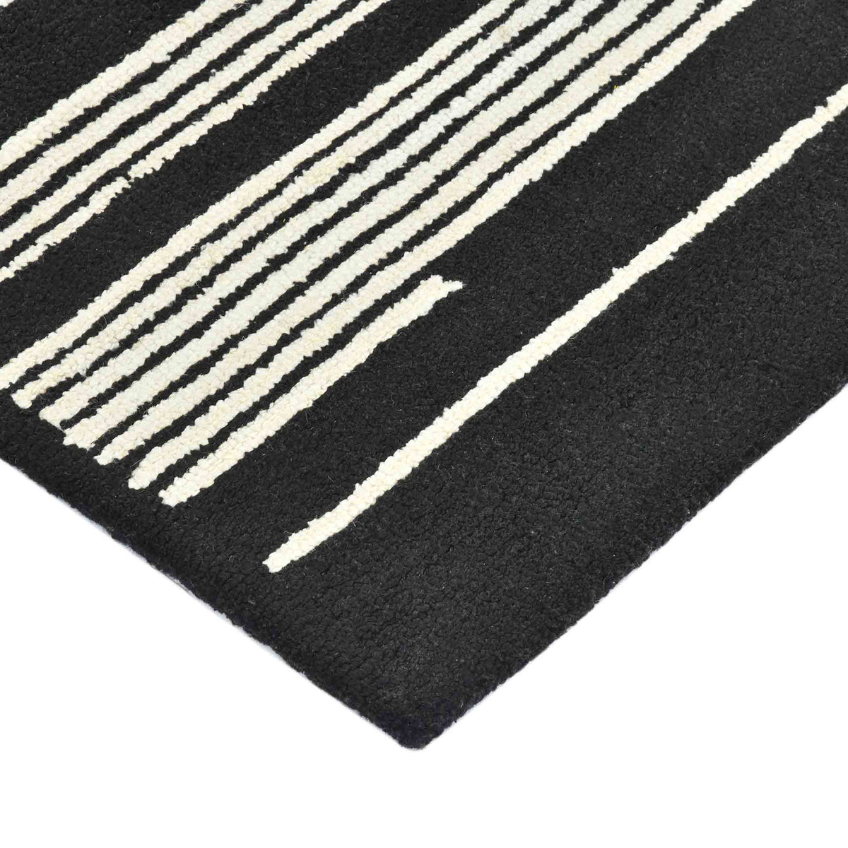 Amer Chicago CHI-6 Ebony area rug - corner view