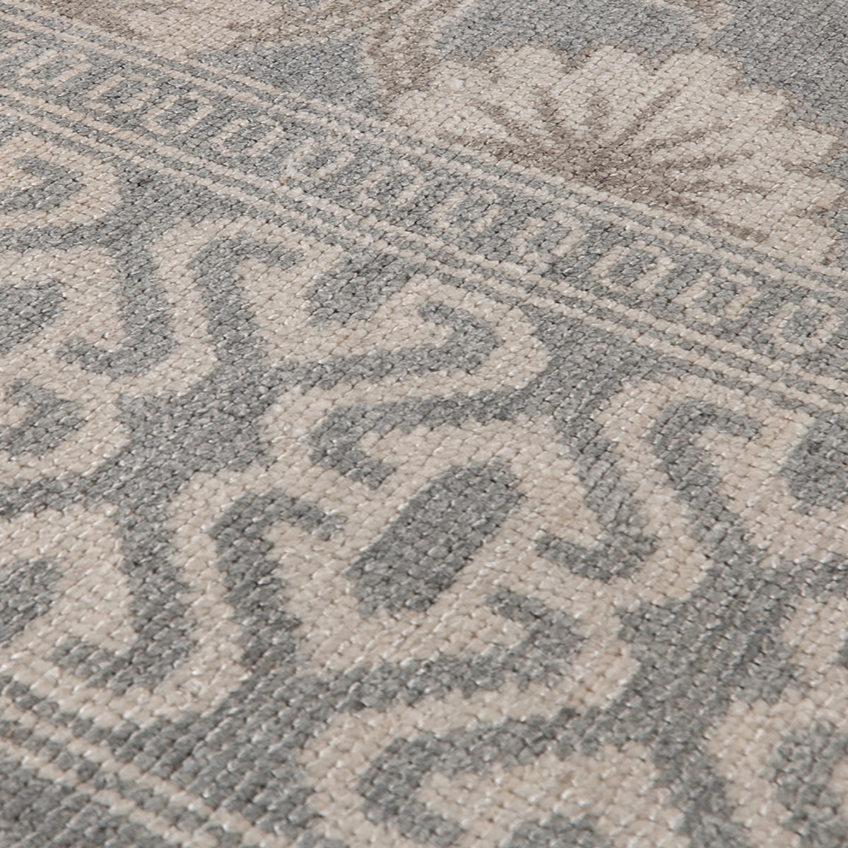 Amer Empress EMP-2 Gray area rug - close-up view