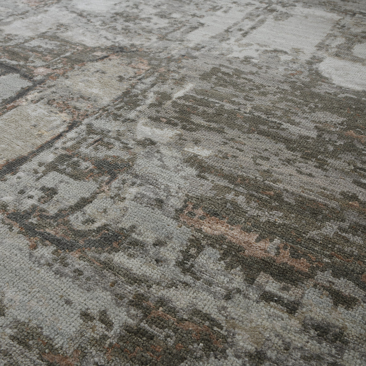 Amer Ensemble ENS-6 Platinum area rug - close-up view