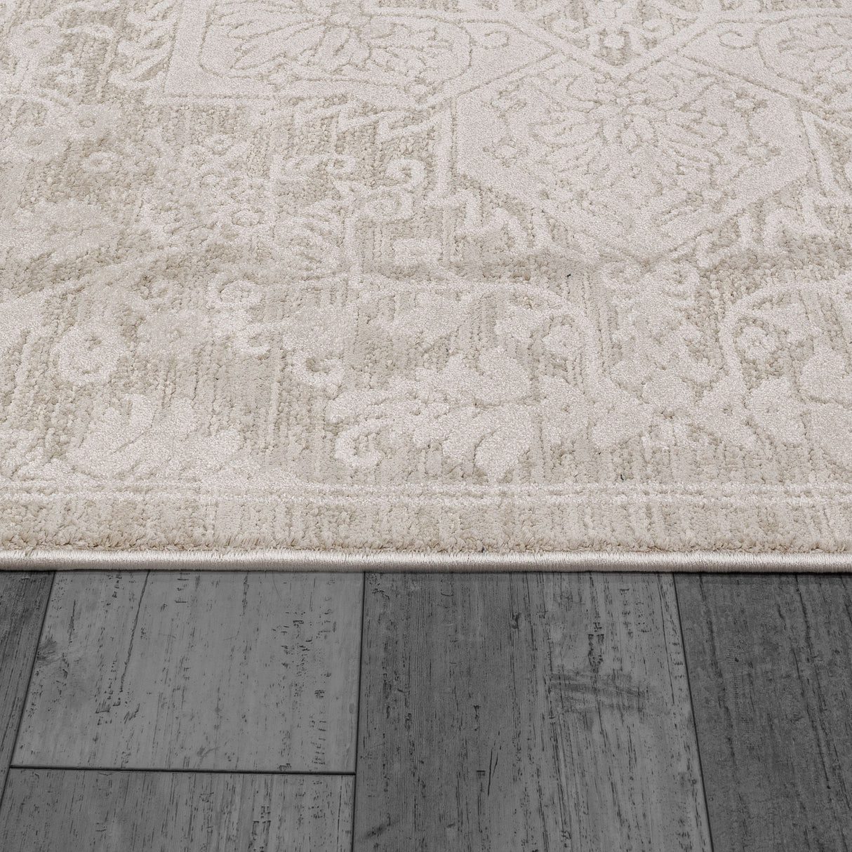 Dynamic Rugs Hamilton 10602 Power Loomed Traditional Cream Rug