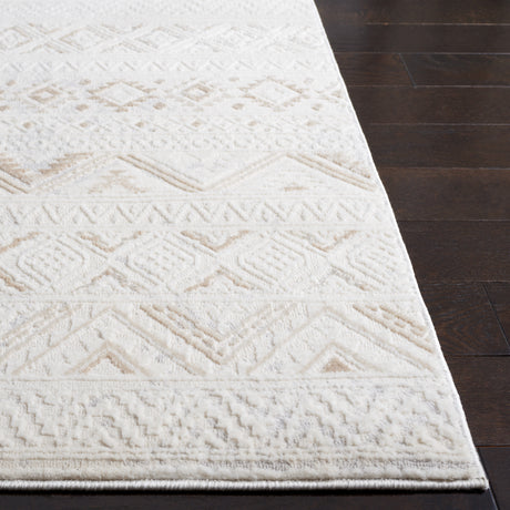 Safavieh Hanna Han100B Ivory/Beige Rug.