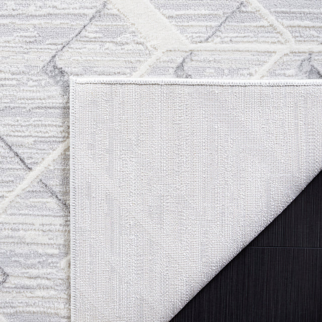 Safavieh Hanna Han105A Ivory/Light Grey Rug.