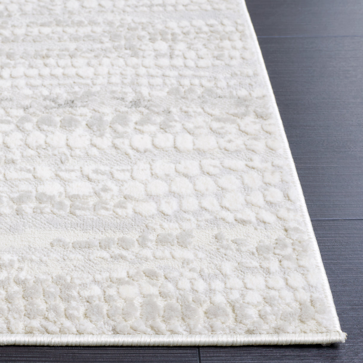 Safavieh Hanna Han108H Grey Ivory/Dark Grey Rug.