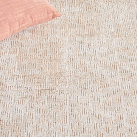 Safavieh Hanna Han110E Taupe/Beige Rug.