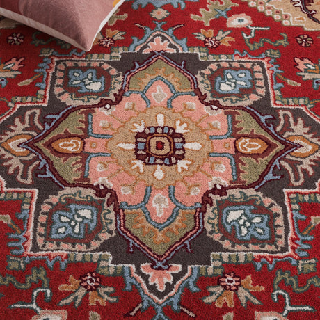 Safavieh Heritage Hg625R Red/Blue Rug.