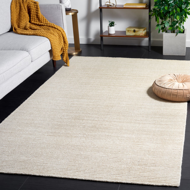 Safavieh Himalaya Him251A Ivory Rug.