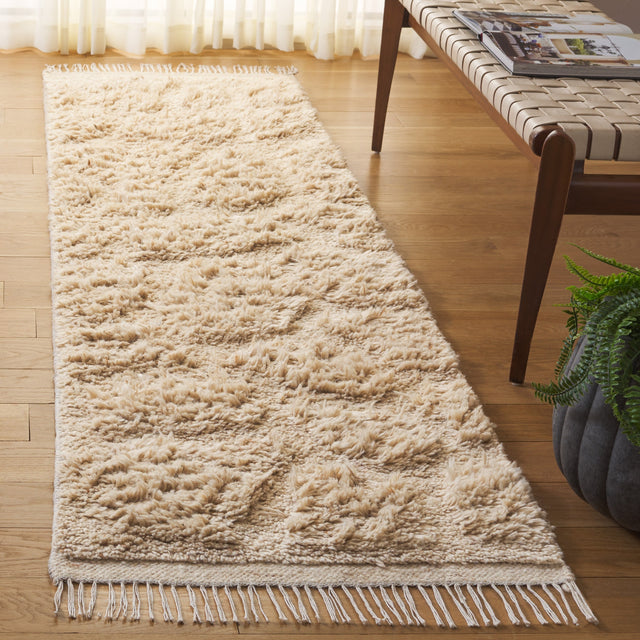 Safavieh Kenya Kny227B Beige Rug.