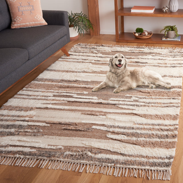 Safavieh Kenya Kny231T Ivory/Brown Rug.